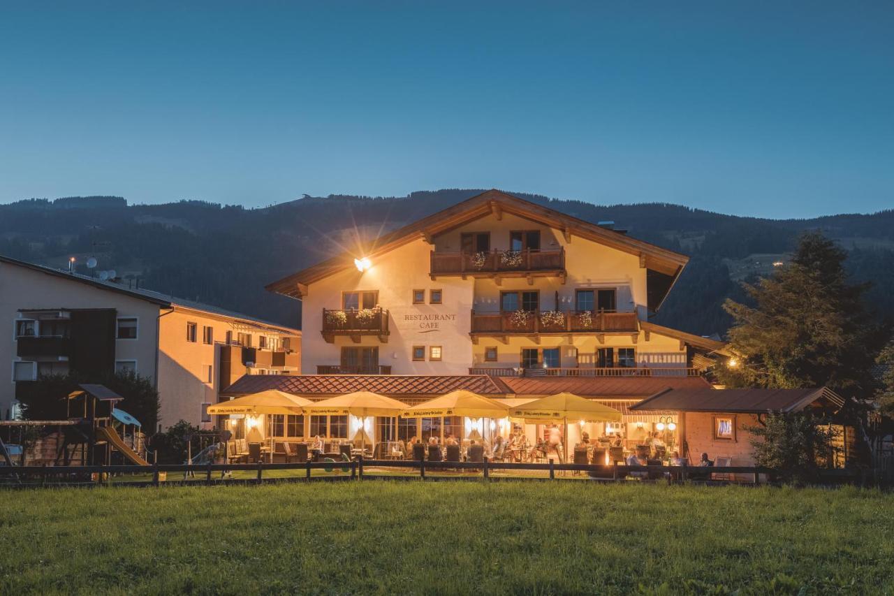 Loipenstubn Hotel Бриксен-им-Тале Екстериор снимка