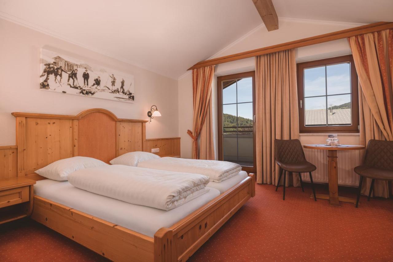 Loipenstubn Hotel Бриксен-им-Тале Екстериор снимка