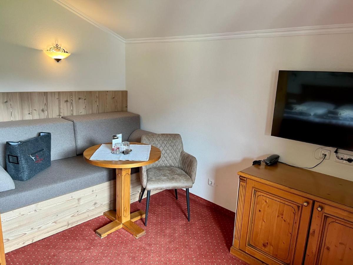 Loipenstubn Hotel Бриксен-им-Тале Екстериор снимка