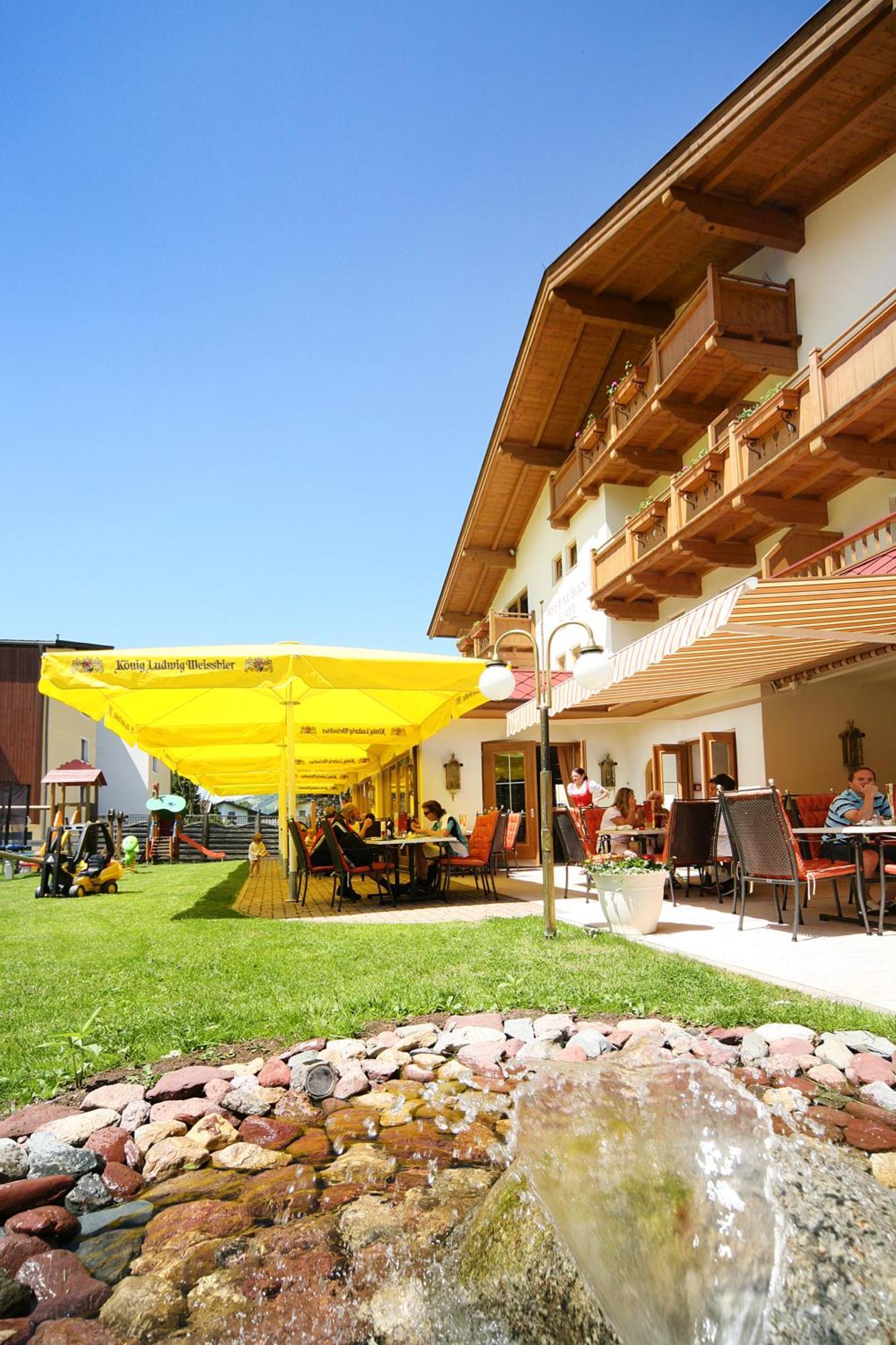 Loipenstubn Hotel Бриксен-им-Тале Екстериор снимка
