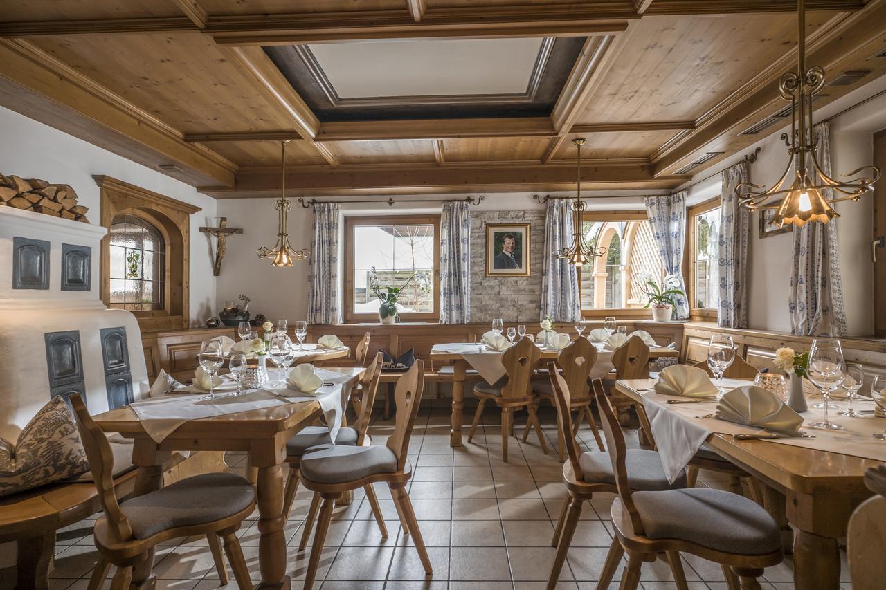 Loipenstubn Hotel Бриксен-им-Тале Екстериор снимка