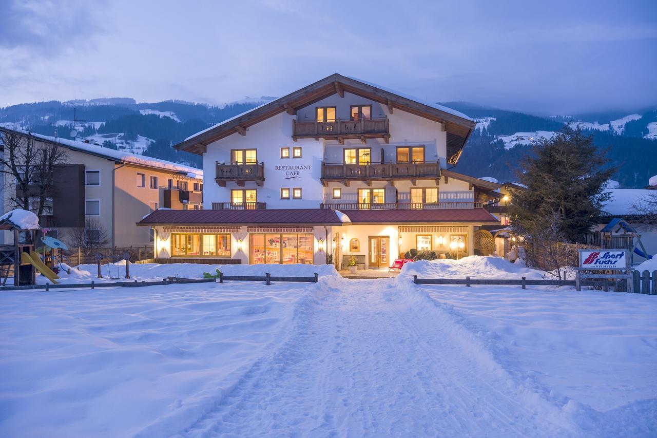 Loipenstubn Hotel Бриксен-им-Тале Екстериор снимка