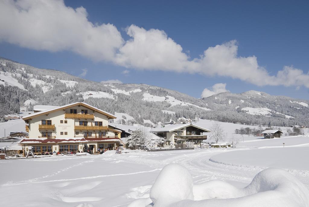 Loipenstubn Hotel Бриксен-им-Тале Екстериор снимка